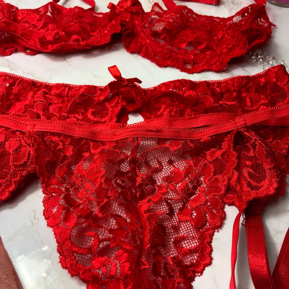 Lingerie Bundle - Picture 6 of 9